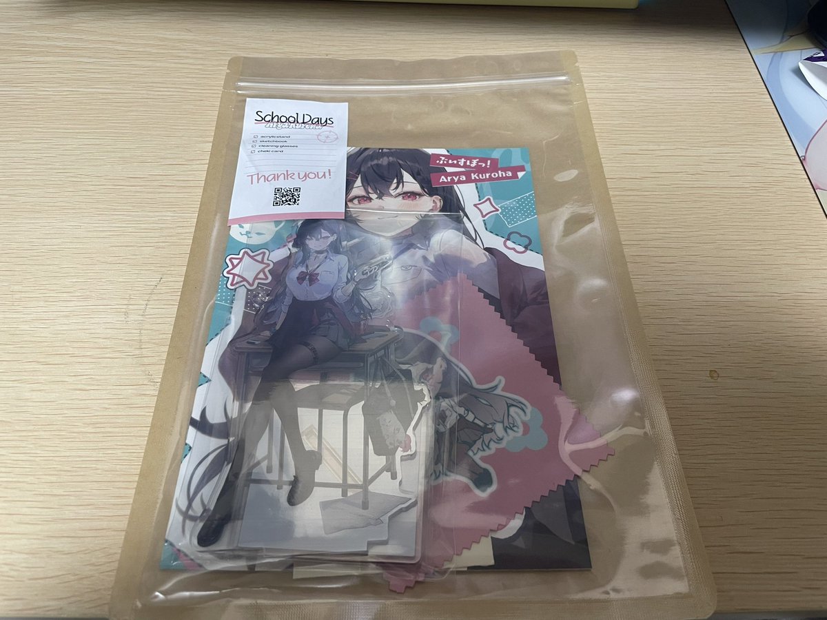 はにちぇ⋆͛*͛ ͙͛⋆͛ᐝ·̩͙オーダー品☽︎‪︎.*·̩͙‬ ye_jji /C107(火)西あ-56a (@y_e_j_j_i_) / Posts / X