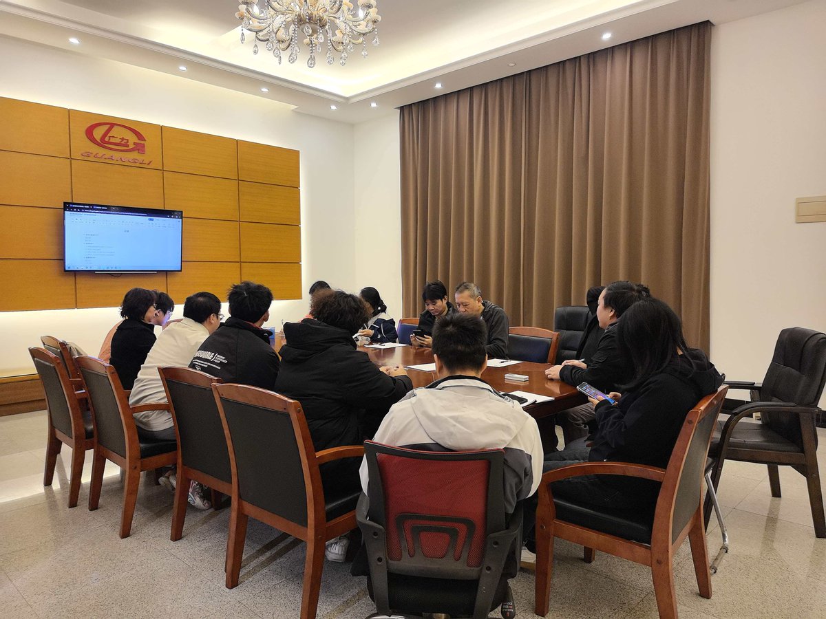 GLpaintbooth's tweet photo. At the end of 2025, Guangli industry leaders and technicians gathered at factory meeting focused on the future of spray booth technology. As spray booths continue to play a crucial role in industries like automotive, aerospace,and manufacturing
https://t.co/56IszetteV
#spraybooth https://t.co/FTNpaPKJBp