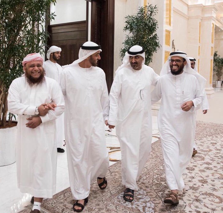 mumen_alsakaf's tweet image. دولة الإمارات العربية المتحدة هي الدولة التي وجدناها معنا في الميدان، تكافح الإرهاب إلى جانبنا في مرحلة ما بعد حرب 2015، وتقف في الصف الأول لمواجهة الجماعات الإرهابية في عدن وأبين ولحج وشبوة وحضرموت.

كانت ولا تزال الأخ الأكبر لقضية شعب الجنوب، ولم تتخذ يوماً أي موقف معاد لقضية…