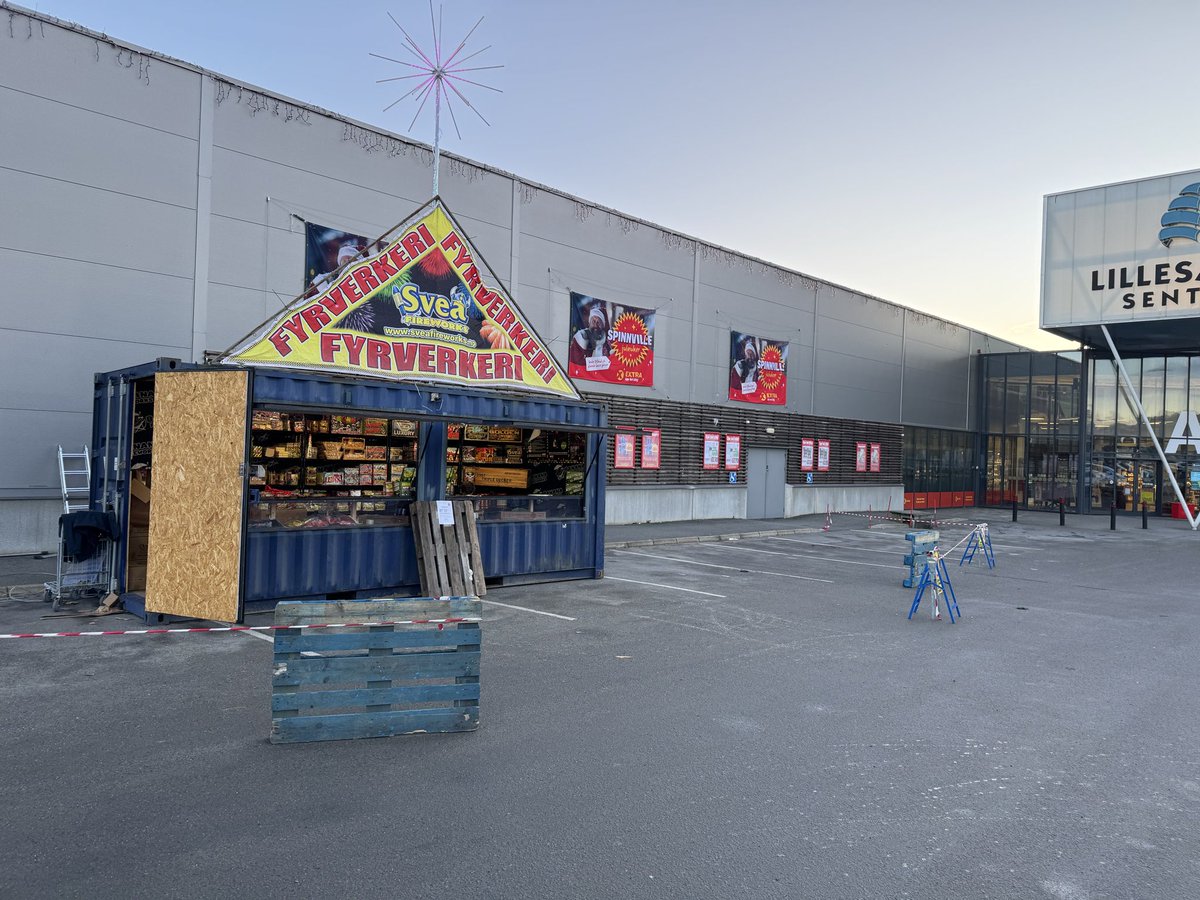 Ta turen til Lillesand Senter for årets fyrverkeri handel! 

Opprykksrabatter til alle Start fans!