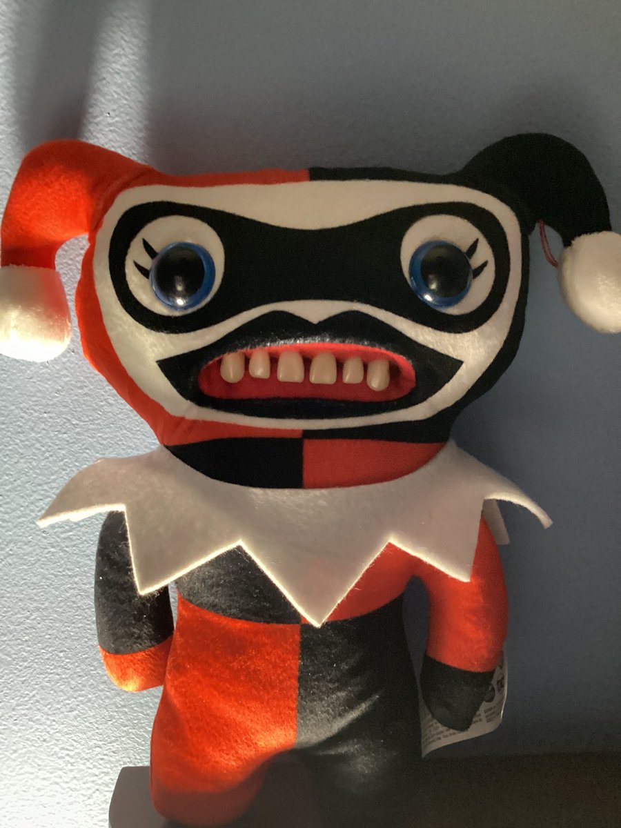 𝓢𝓲𝓵𝓵𝔂 ❤️🖤 tweet media