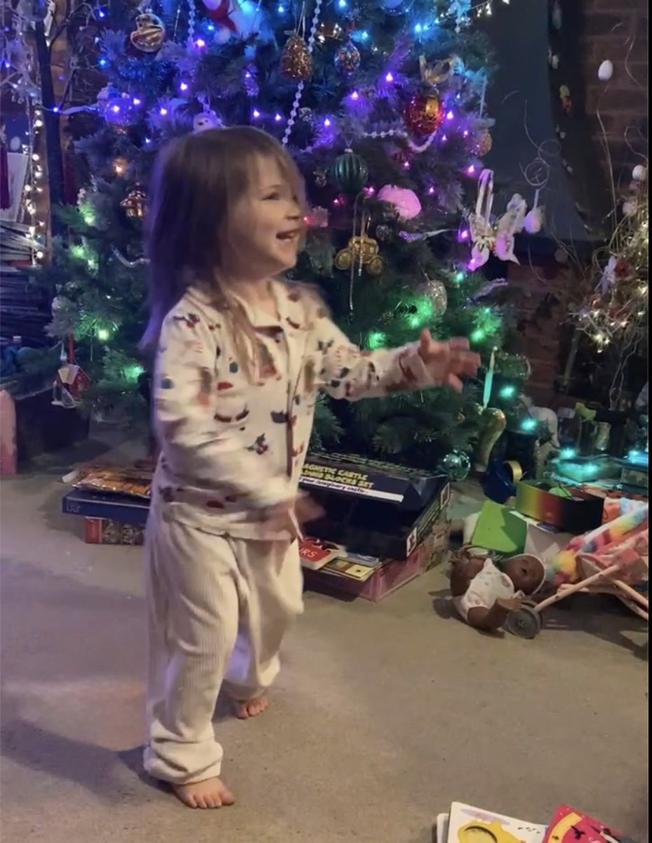 Jill Mansell ✨🥂💛📙💛🥂✨ tweet media