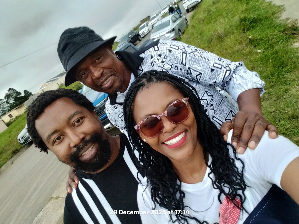 Nqondokazi's tweet image. Kwa mnandi emgidini, masibonge ko Faku babhem ngo bubele. 🙏🏾🔥😅