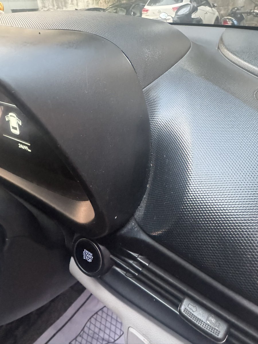 maanasag's tweet photo. Acknowledge their fault. To add further spice, they charged 1400 for interior cleaning, but the car was clearly not cleaned properly. Attaching photos of same https://t.co/KeFfBfdERN