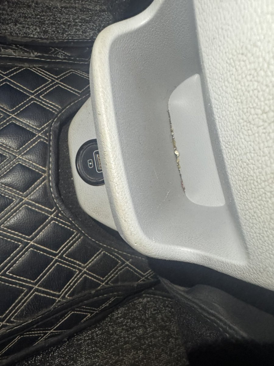 maanasag's tweet photo. Acknowledge their fault. To add further spice, they charged 1400 for interior cleaning, but the car was clearly not cleaned properly. Attaching photos of same https://t.co/KeFfBfdERN