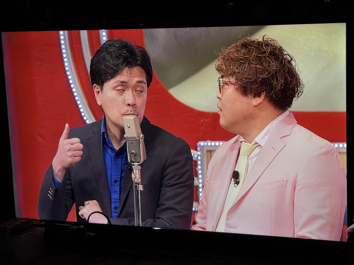 bosobosourai's tweet photo. ネタ入る前こんな白目なん？
#DAIBAKUSHOW2025 https://t.co/QwkAAfI9xP