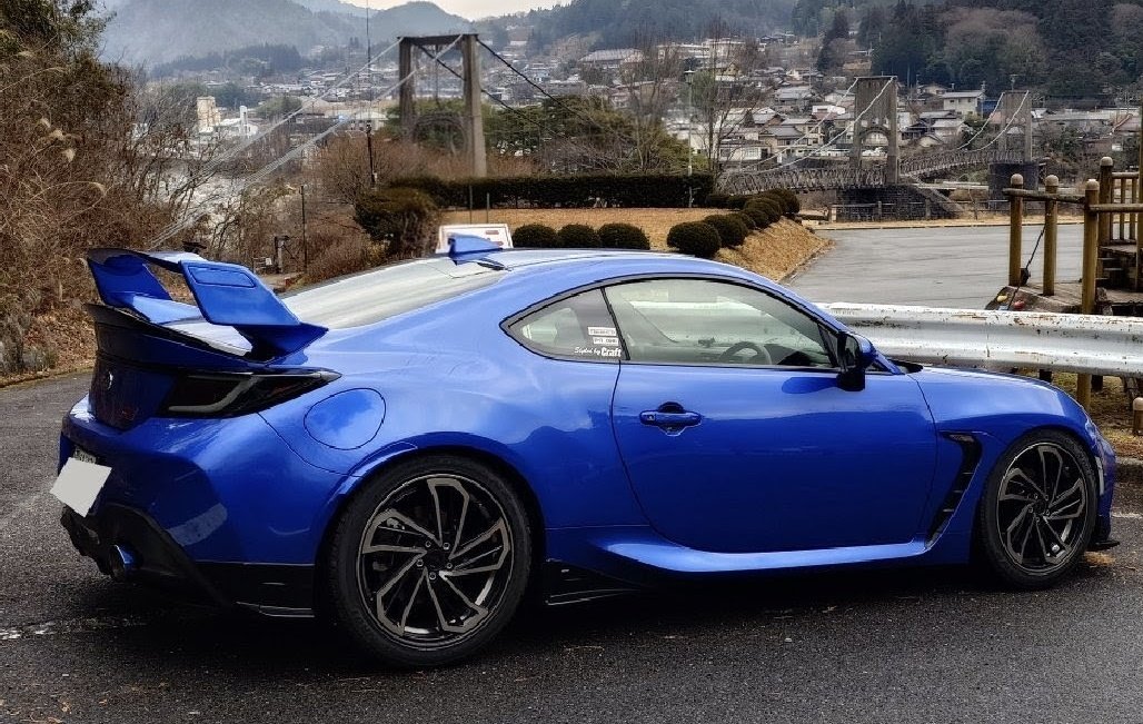 最後までやってた取引先に挨拶。県外なのでついでに橋を取りに。