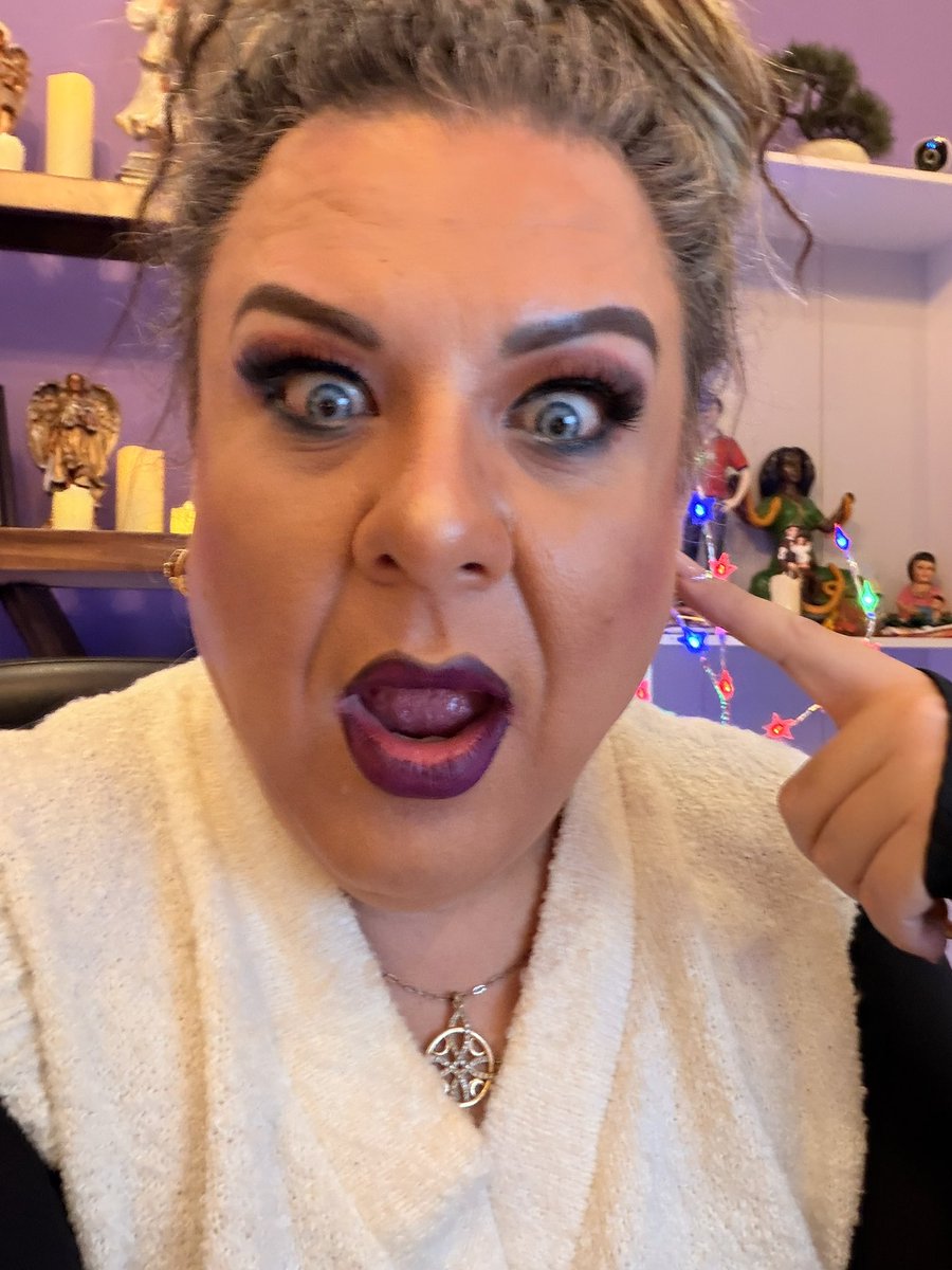 Mi cara cuando me dicen eres hombre o mujer ?? Jajjaja soy lo que quieras que sea papá ‼️‼️‼️‼️jajaja