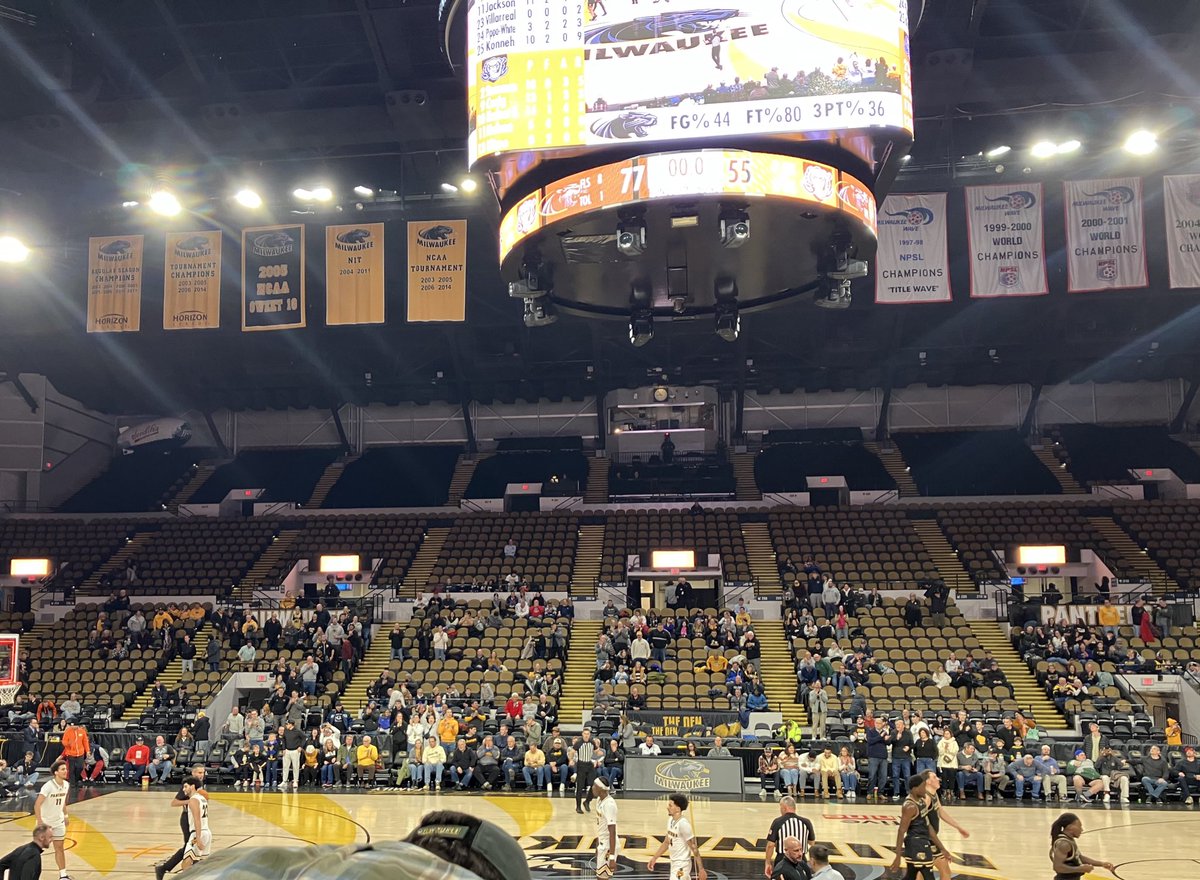 Dan Devine tweet media