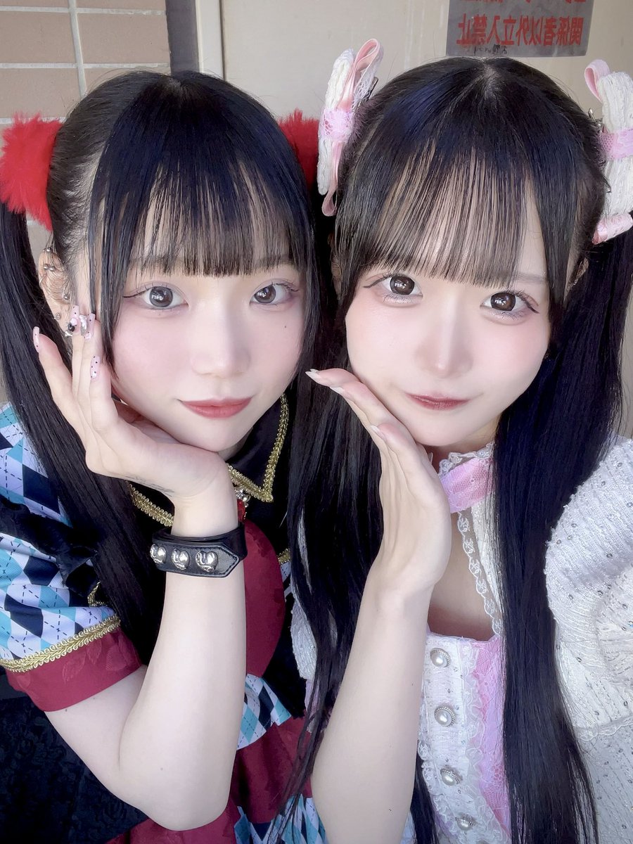 おととい出会ったカイちゃん🖤*.ﾟ
新体制のHellzapoppin'さんとははじめましてでした‼
めちゃかわいい〜！！！声かけてくれてチェキも一緒にとれて嬉しかった💭🎶
また会いたいっ