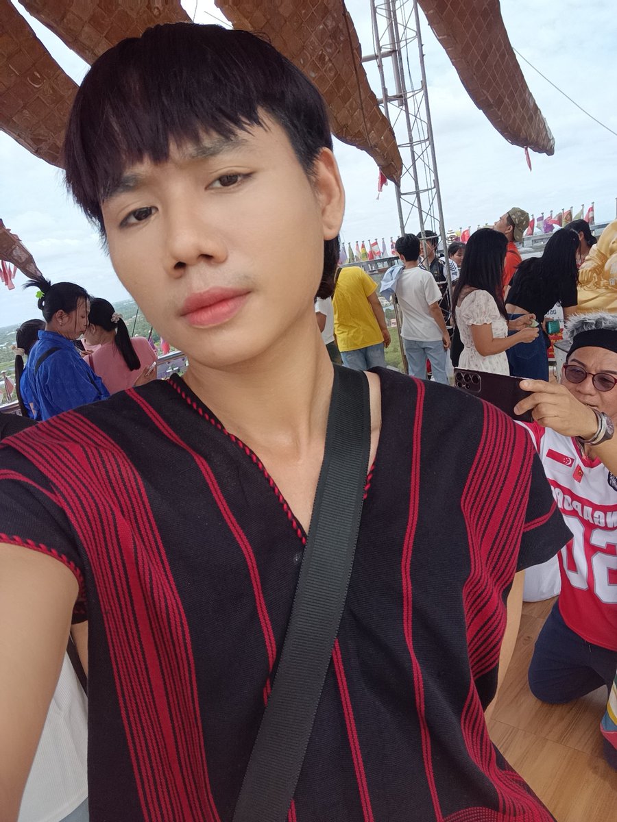 HnumRa36697's tweet photo. အုန်းယိုင်ကရှိကြလား https://t.co/fg44dTpuIa