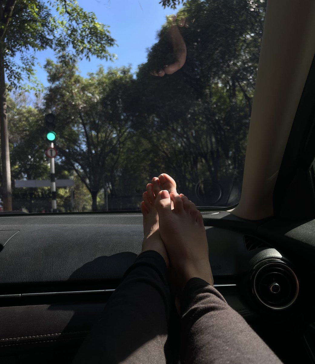 Prettyfeetw's tweet photo. #feet https://t.co/4Fh1ZgfM8m