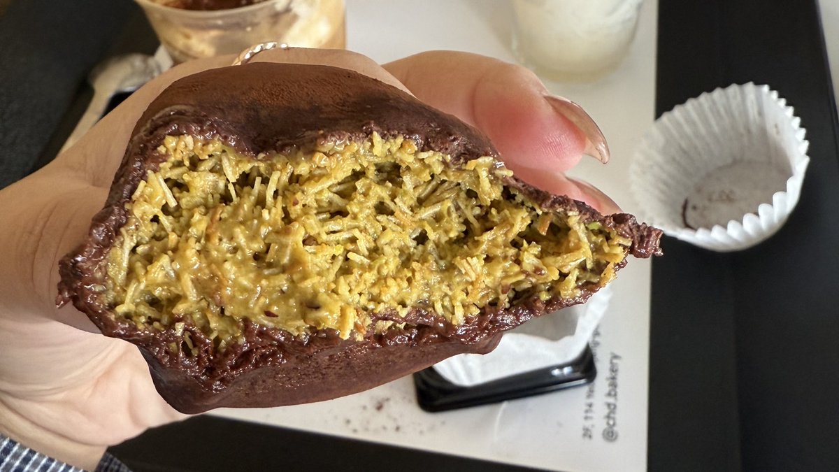 cherry_witth's tweet image. 에효시벌 파산이다 파산 두쫀쿠 존내맛있어,,😅