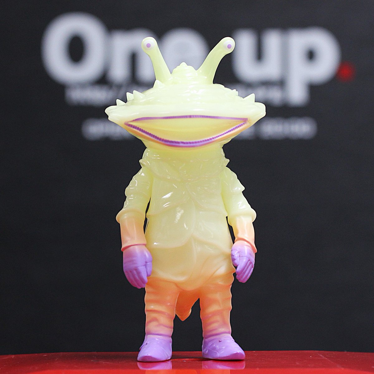 2025-2026 年末年始販売品 One up. 枠 KAIJIN x One up. カネゴン