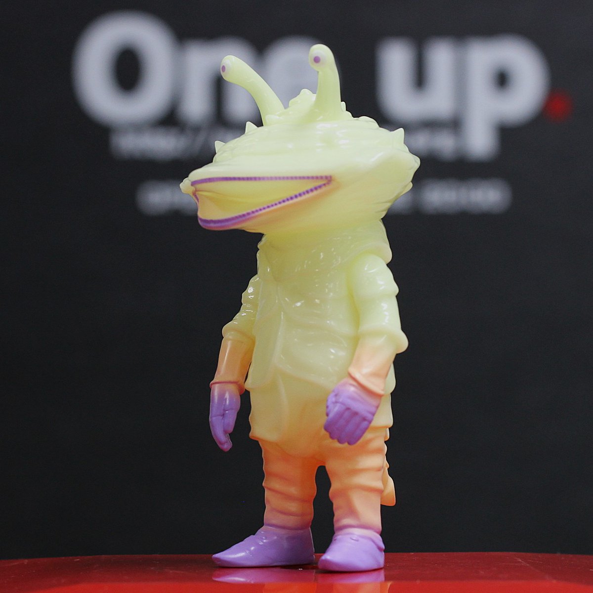 ソフビ KAIJIN × One up. ウルトラシリーズ カネゴン(クリア) ソフビ KAIJIN × One up. ウルトラシリーズ カネゴン(クリア) One up