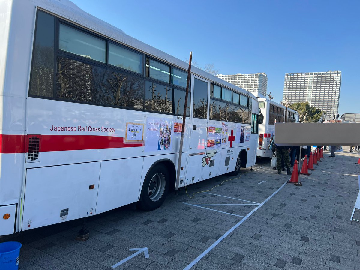 現在受付150名様！🙌
あと350名のご参加が必要です！

受付列はまだまだ空いています！
ぜひ今のうちにご協力お願いします🩸

 #c107  #献血