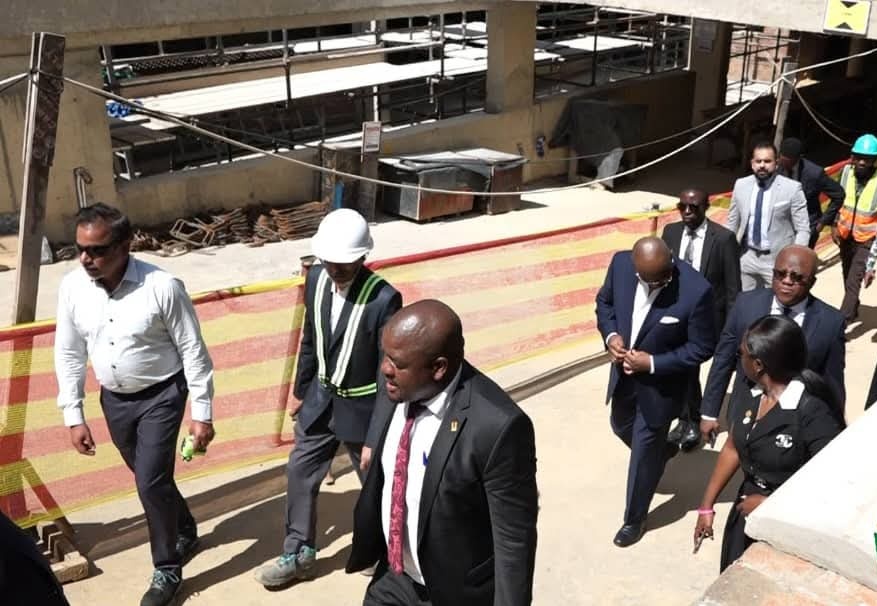 ZimGvt_NDS1's tweet image. NDS2: The African Export-Import Bank (@afreximbank) delegation has expressed satisfaction with the ongoing construction of the African Trade Centre in Harare, which is scheduled for commissioning early next year. 

The $100 million project is part of Afreximbank's strategy to…