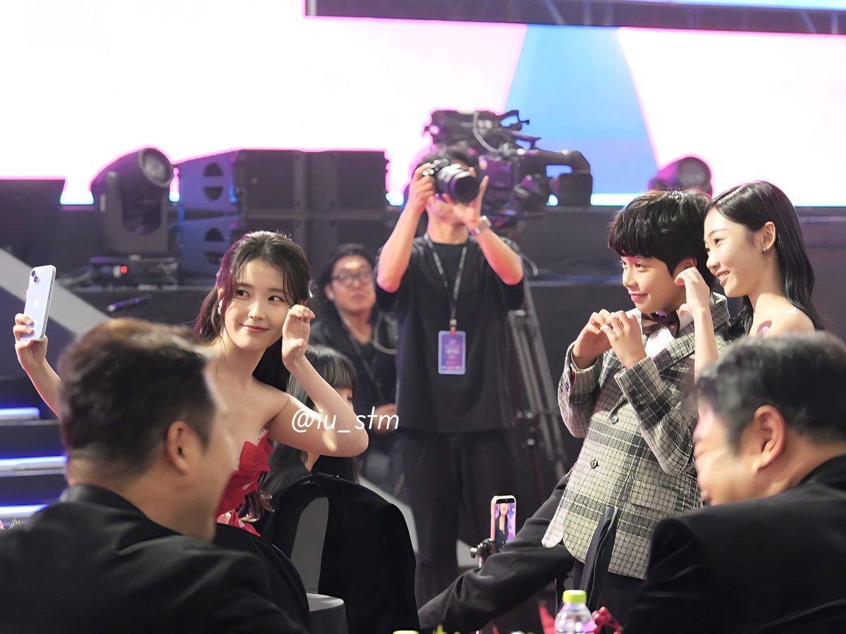 앗디 tweet media