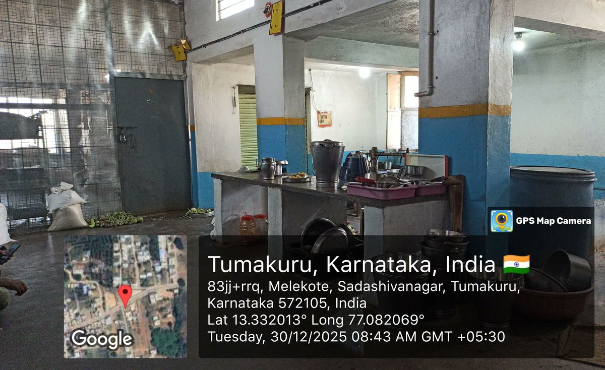 bikkegudda's tweet photo. #SocialAudit_SWDMeals @SWDGoK @kreisemahithi @jd_swd @Dswojdtumkur Mdrs87 Bikkegudda Gubbi Taluk Tumakuru Morning Served Tiffin  #SocialAudit_SWDMeals #SocialWelfare_Karnataka https://t.co/mJClVQNb5S