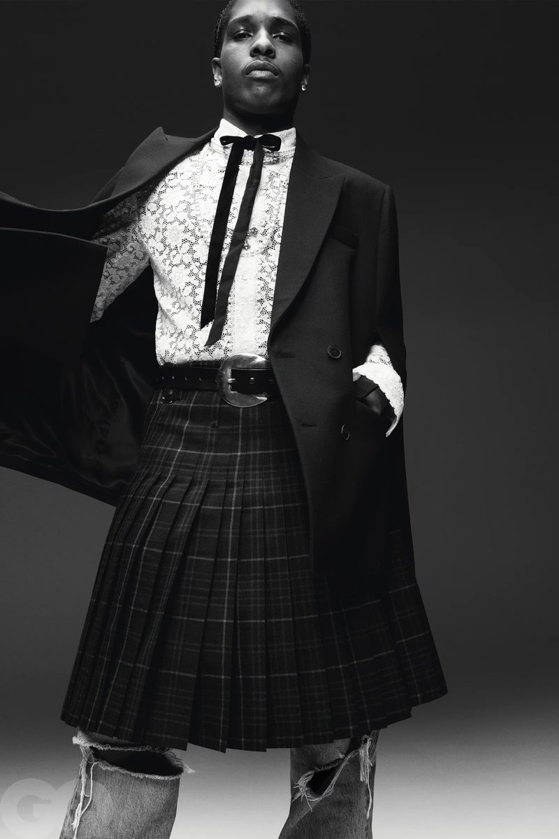 babylonmeg's tweet photo. #visioning (skirt but still) https://t.co/wHRCGLopX8
