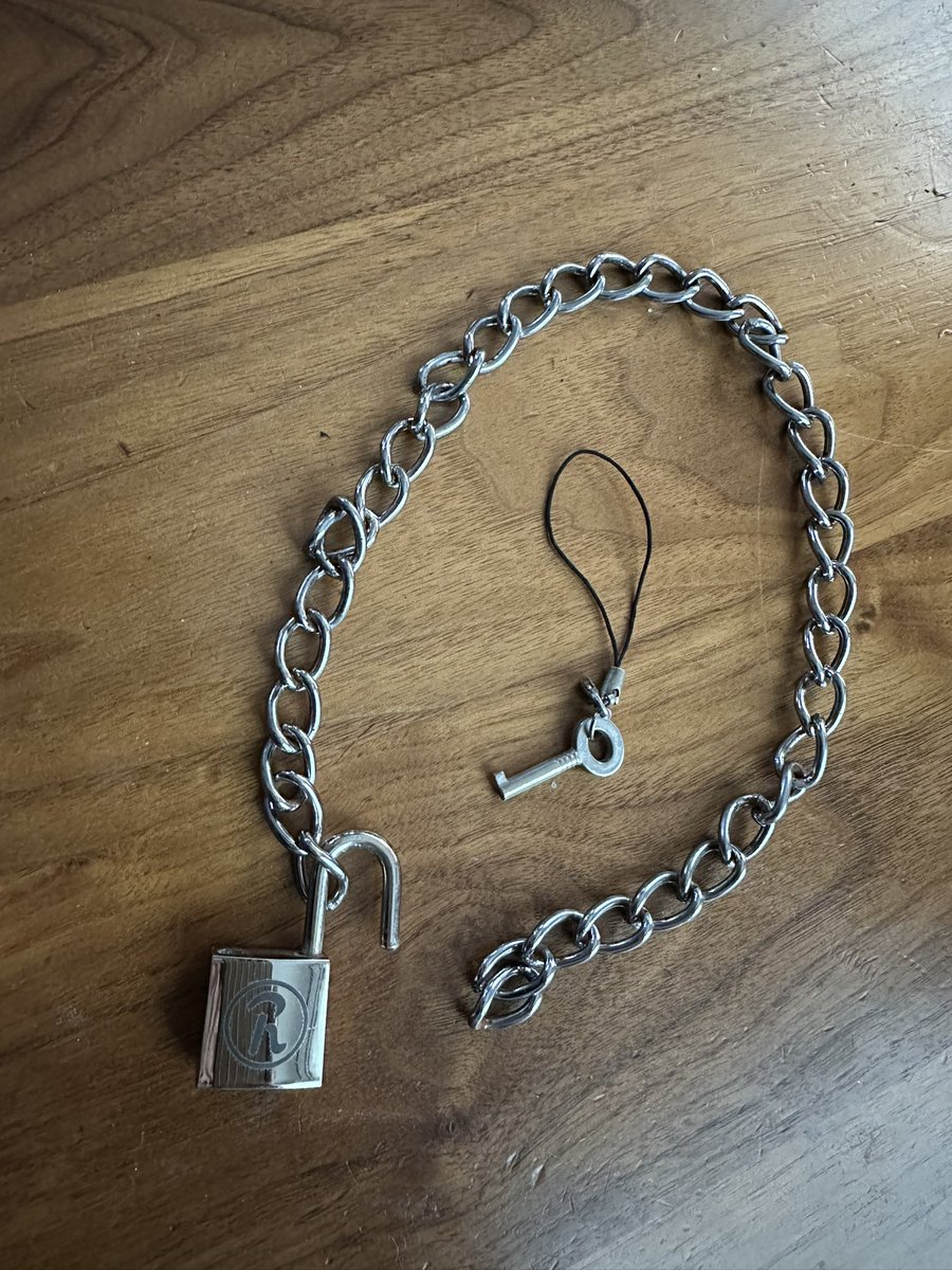 鍵、見つかりました。
こいつを一生つけるとこだった💦