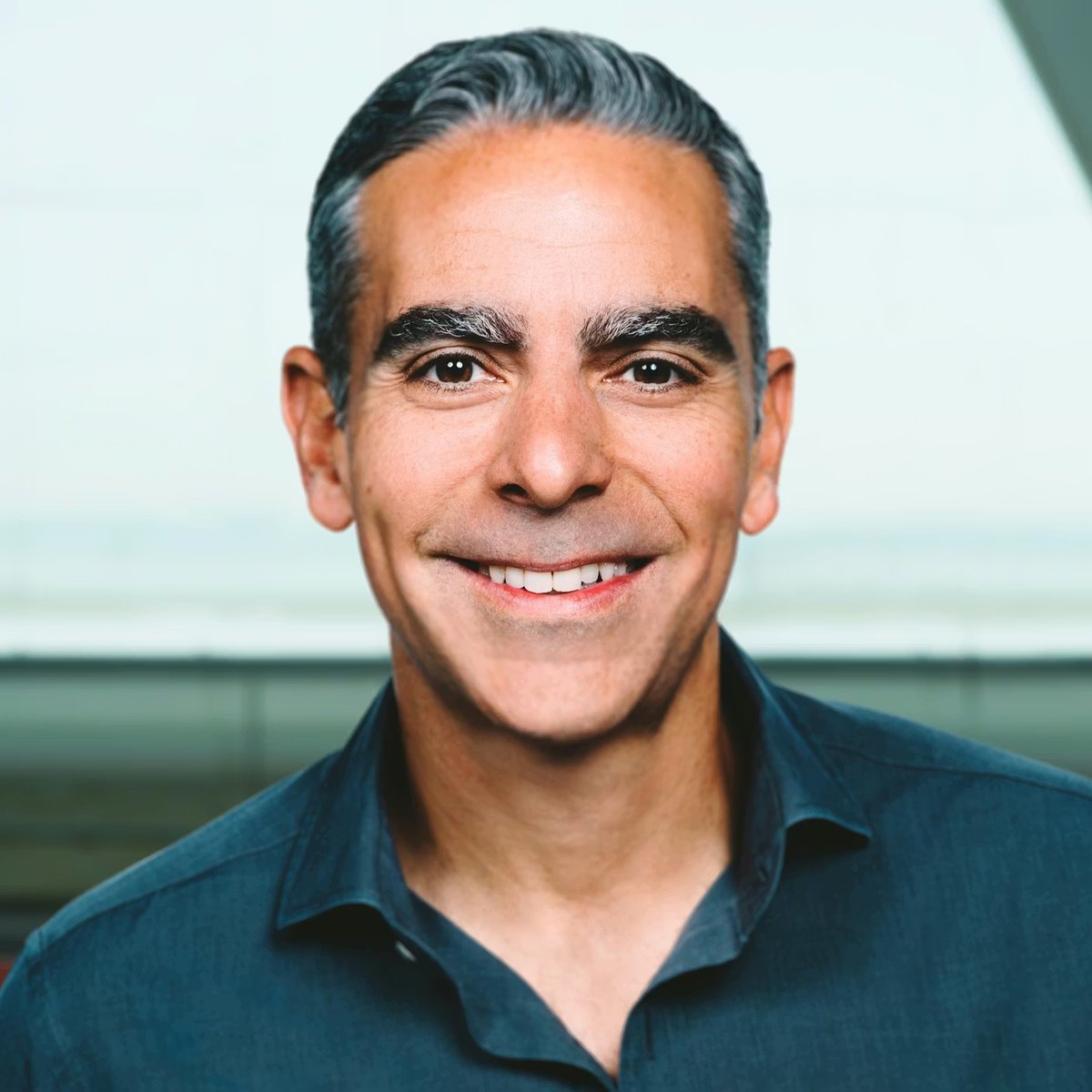 Chainbull_net's tweet photo. FORMER PAYPAL PRESIDENT SAYS FUTURE GENERATIONS WILL WISH THEY’D HAD THE OPPORTUNITY TO OWN JUST 1 BITCOIN.
#Bitcoin #BTC #Chainbull https://t.co/mossalLvpq