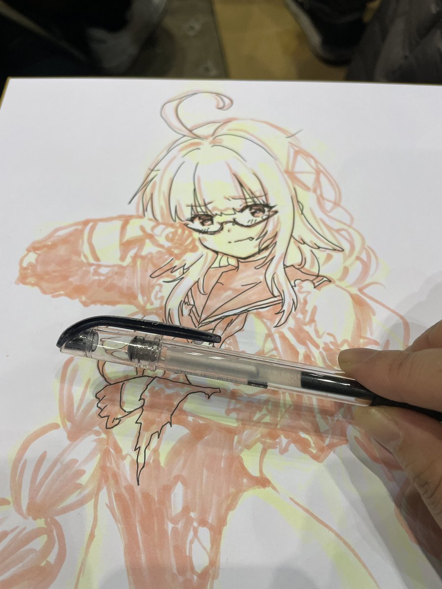 会場で描いた色紙
売れ残ったら明日置けば良いかと強気に10,000円でおいてみたらたまたまその時スペースに来ていた方が新刊セットと一緒にお買い上げしていかれました✨ 