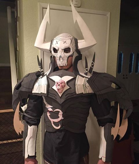 RevennCH's tweet photo. To think Fate Grand Order might be ending. Been a wild 10 years and I don't want it to end. I remember back in 2016 &amp; I saw King Hassan and thought he was cool. So I made a cosplay using only his art and sprite at the time &amp; eventually won a cosplay contest in 2018.
Thank #FGO https://t.co/g94EfzFgWh