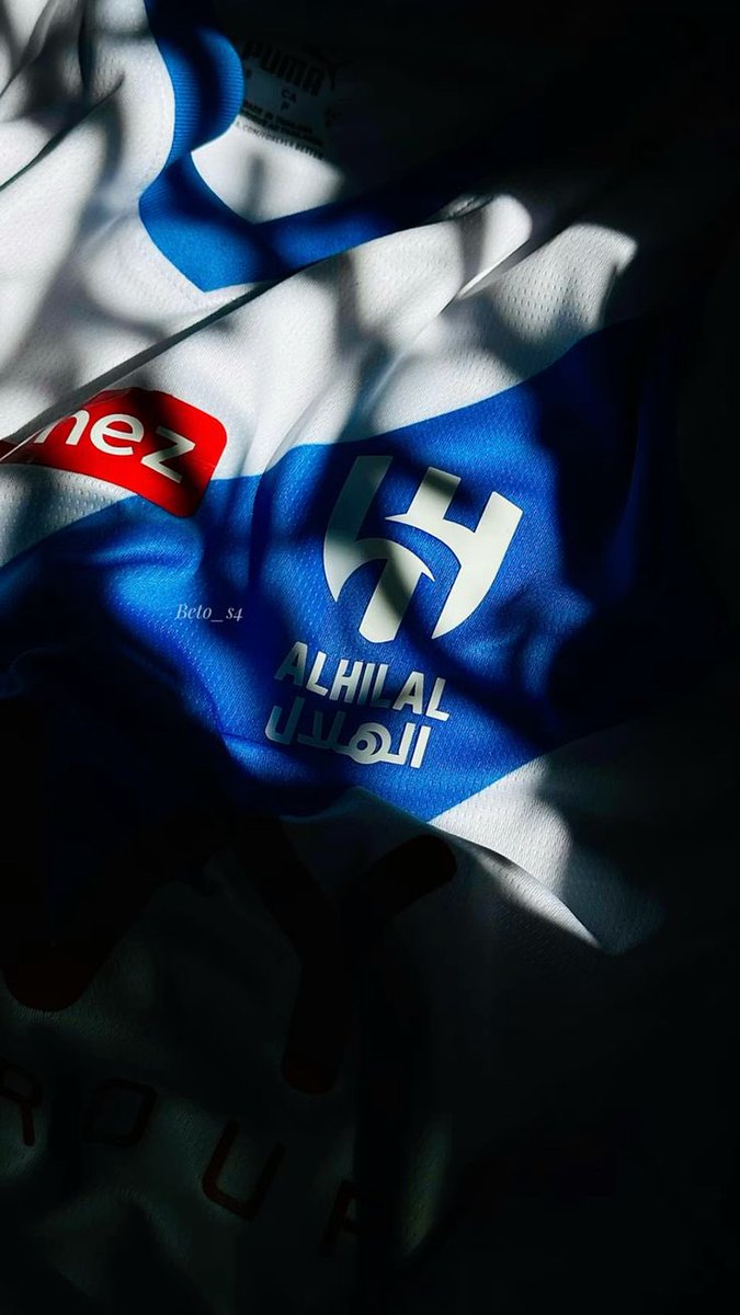 ✉️🔵

صباح اللون اللي يبهج العيون 💙
صباح الهلال… نبض العاشقين والفرح الأزرق اللي ما يعرف الغياب ✨
