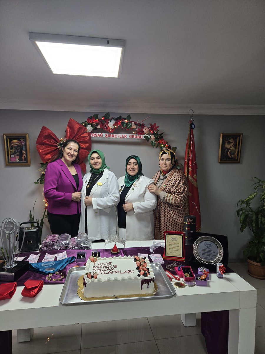 Herzaman yanımızda olan çok değerli bölge müdürüm <a href="/Tijen/">Tijen Tosun</a> teşekkür ederim, ilknur arda asiye akcan müdürümede teşekkür ediyorum iyiki varsınız,iyiki tijen tosun bölge <a href="/Ersagbkr/">BEKİR SARI</a>