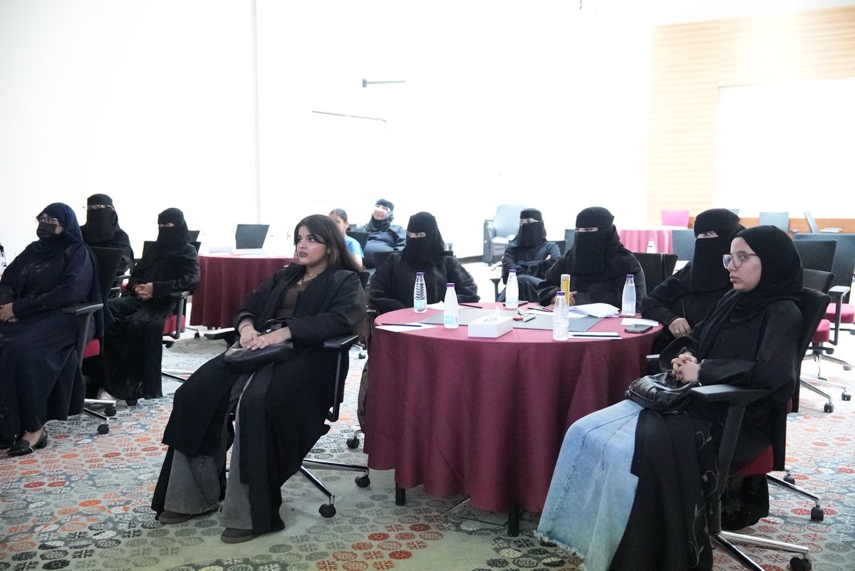 رحلةً ممتعة وتصاميم فريدة ومُلهمة يختتم بها المتدربات فعاليات دورة ( تصميم الأزياء المسرحية ) 
المدعوم من<a href="/asfgovsa/">صندوق دعم الجمعيات</a> ضمن برنامج #مُحْترَف والذي قدمته د. سميرة العتيبي 
<a href="/MOCPerformArt/">هيئة المسرح والفنون الأدائية</a> <a href="/MOCSaudi/">وزارة الثقافة</a> <a href="/ncnp_sa/">المركز الوطني لتنمية القطاع غير الربحي</a>