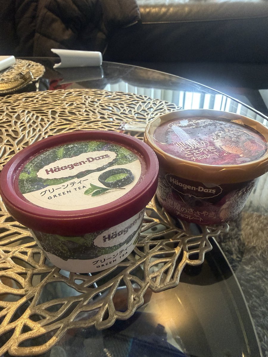 1か月休みなしで頑張ったから今年1の贅沢！！
バチ当たらないかな
2個も。