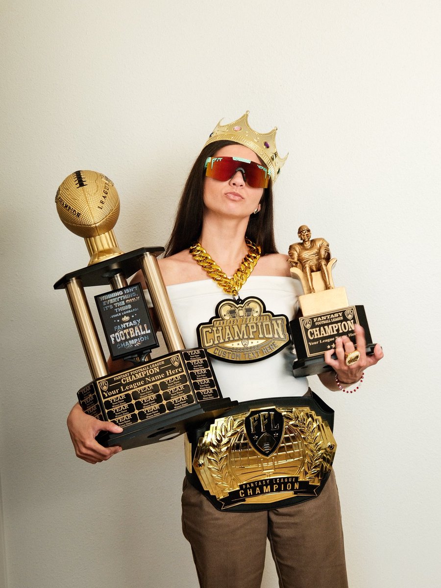TrophySmack's tweet photo. Repost if you want one of these epic pieces of hardware for your fantasy win 👀 https://t.co/OtVIxv3eH5