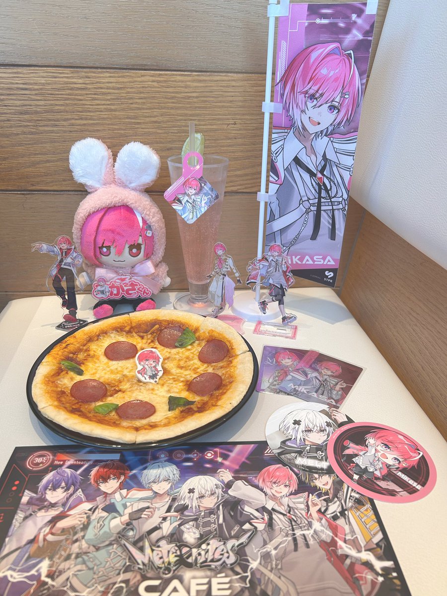 めておら スイパラコラボ行ってきた✌︎ うっすいピザ食べれて感動