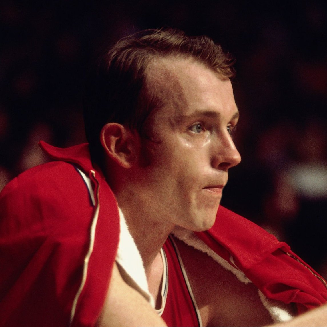 OnceDribble's tweet image. Billy Cunningham had an excellent peak. Sadly, injuries cut his career short. 

From '69-73:
'73 MVP (ABA)
5x All NBA/ABA (4x 1st Tm)
24.3 PTS/12.5 REB/5.0 AST/2.6 STL

Fantastic rebounder with elite hops (had the nickname of the Kangaroo Kid), high IQ passer and solid defender.