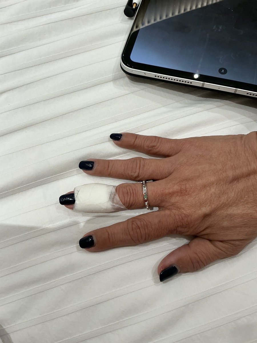 Thirty One Million tweet media