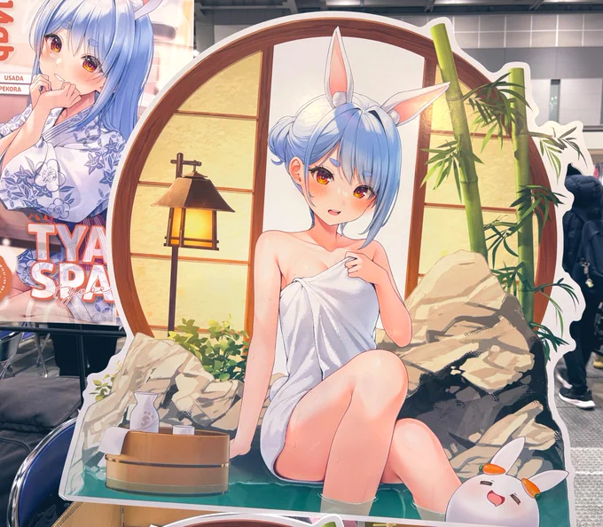 ポスター欲しい方へ! 15時15分頃スペース前に来てください〜! ↓のビックパネルも! かなりデカいので我こそは!という方がいらっしゃいましたら是非…