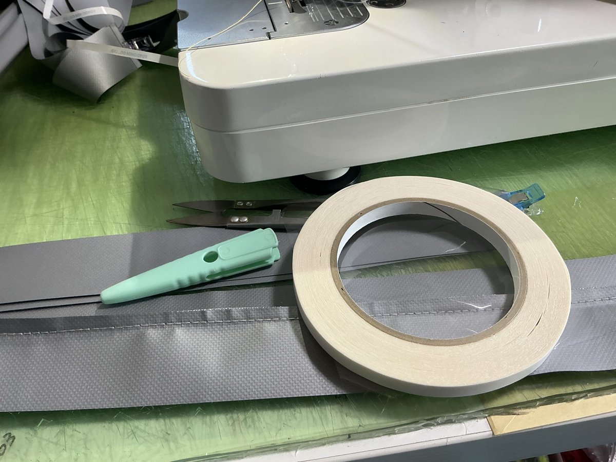 美品テープ、2ヶ月前新品で買ったもの 両面テープの消費が激すぃ でも大丈夫！7mmは間違えて二箱目ポチって