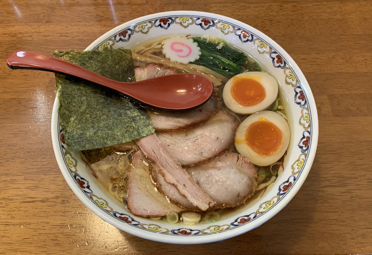 ラーメン（チャーシュー、煮卵入り）写真 宮崎市のラーメン洋てチャーシュー煮卵ラーメンを頂きました。美味しく