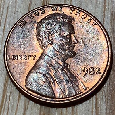 That “worthless” pre-1982 penny?

Already worth the 3x face value.

Copper is a critical mineral.
China, Russia, and the U.S. are hoarding it.

If copper goes 10x, your penny becomes 30¢.

Funny how real money hides in plain sight.

Know What You Hold. 😎