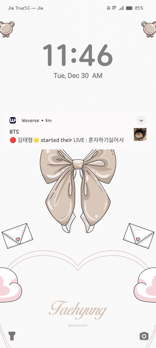 PurpleForBTS's tweet photo. @Littletannies_7 HappyVday 💜 https://t.co/6BszdLLMWP