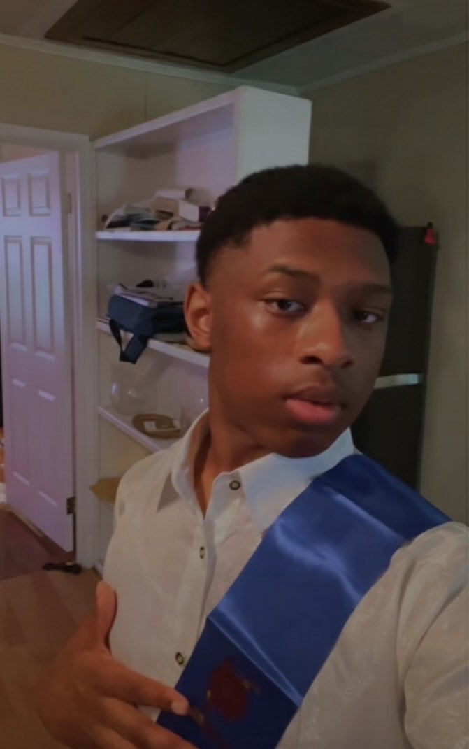 𝐤𝐞𝐥🧃 tweet media