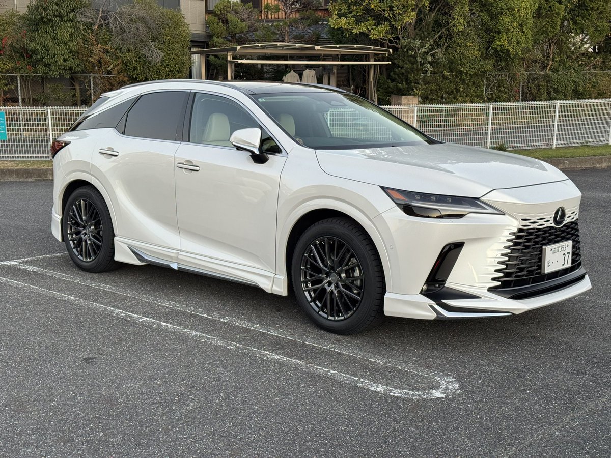 副業3連勤してこれでほんとの仕事納め☺️

今年から始めた副業、正直大変ですけど金銭面で助かるので来年も頑張ります💪