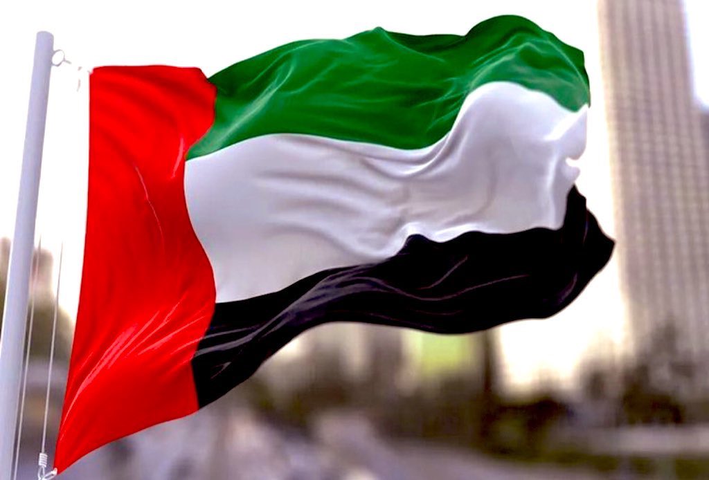 إلى كل جنوبي  فقط الإمارتي اخ وعضيد 
وهاذا يعتبر استفتاء جنوبي ورد على المخبر رشاد العليمي قولو نعم لوجود دولة الإمارات 🇦🇪 في الجنوب علق بنعم لعيال زايد 👍