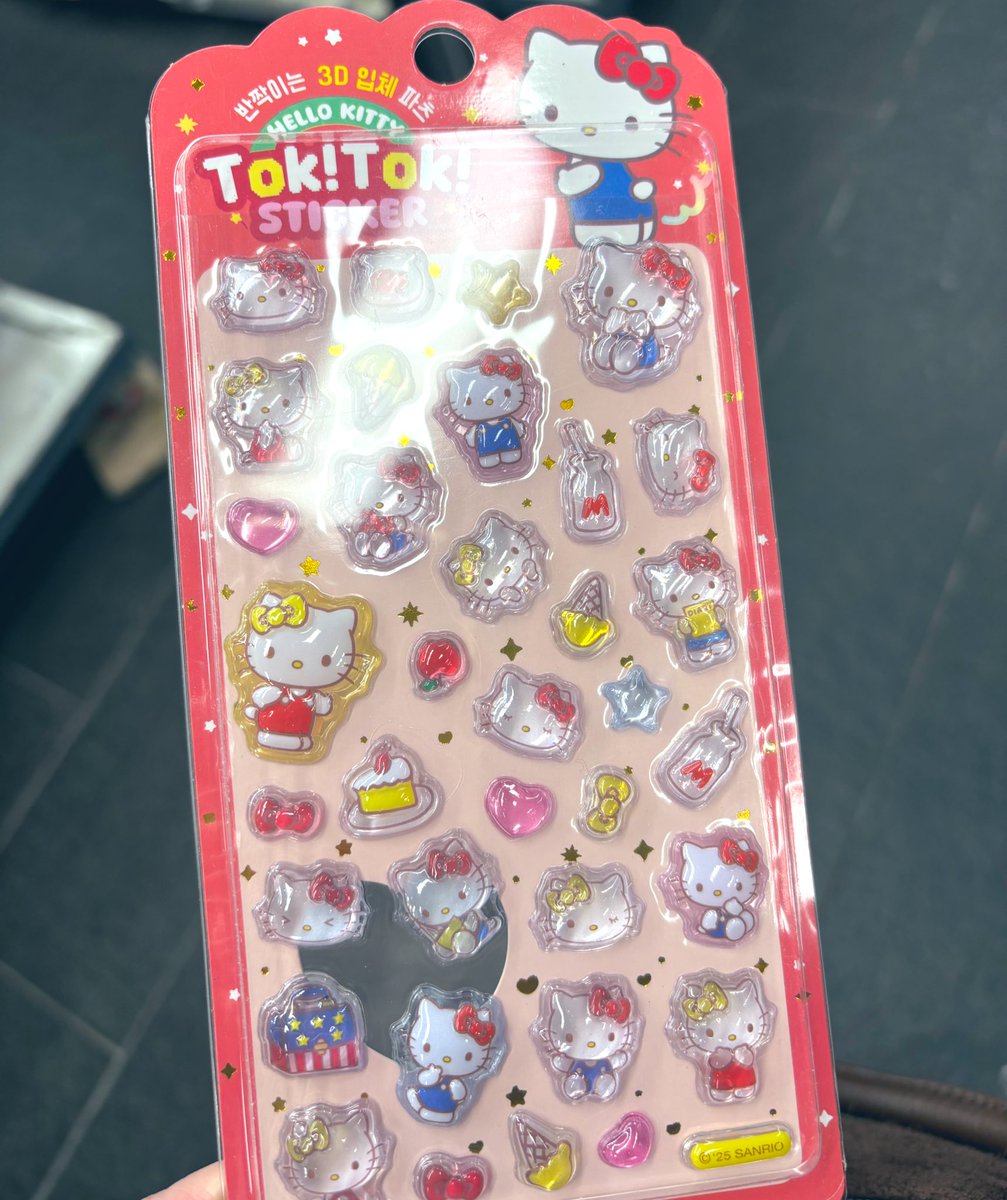 chaaaaco tweet media