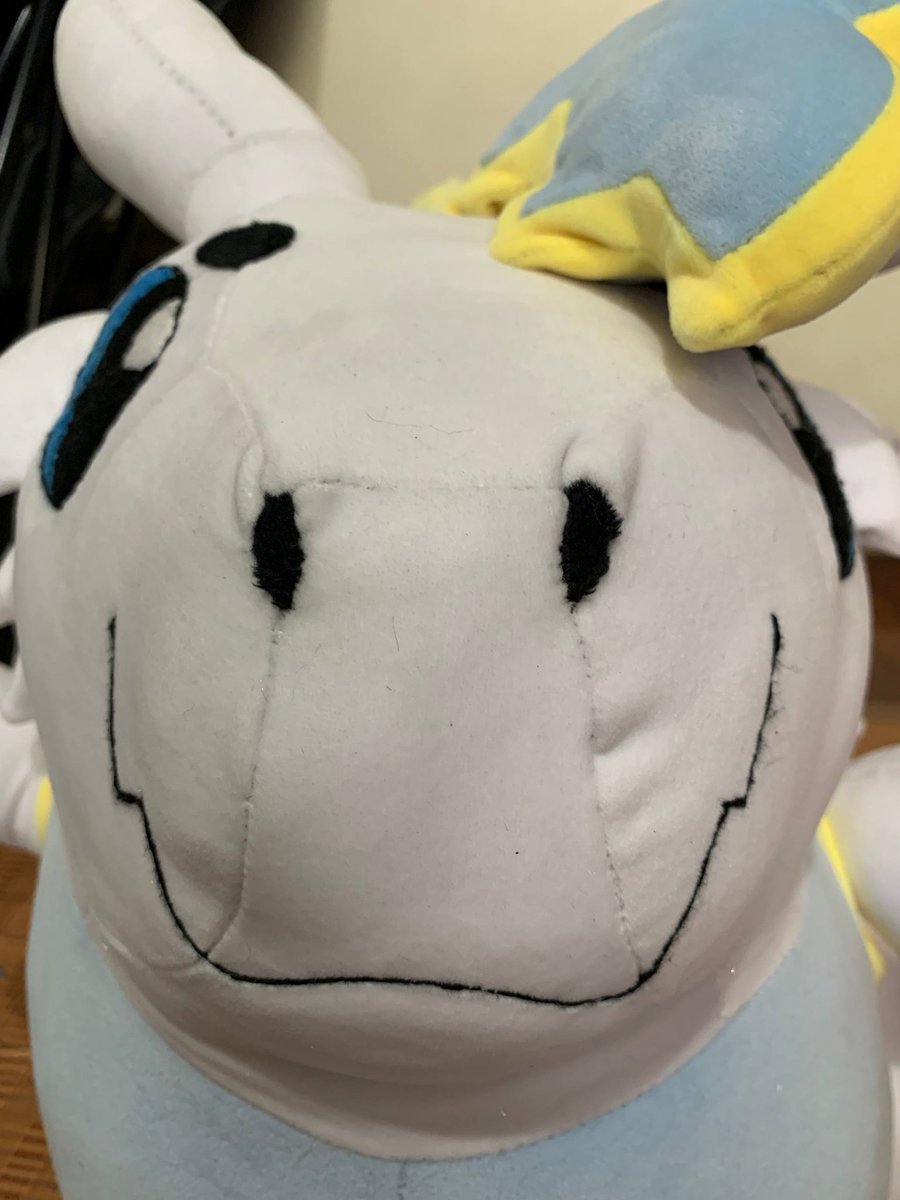 Philippines fursuit maker with moving Jaws! tweet media