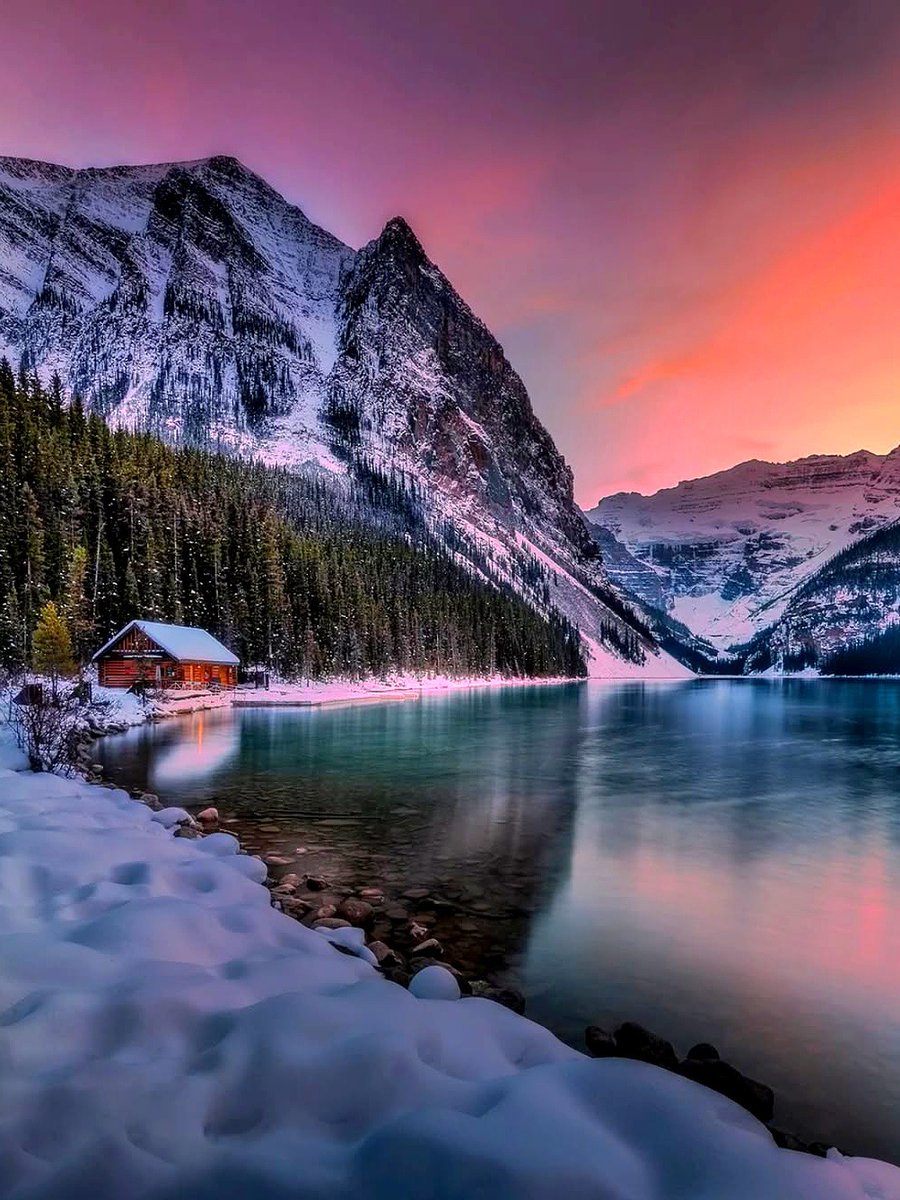 Lake Louise, Banff National Park, Canada❄️🤍❤️🇨🇦❤️🤍❄️