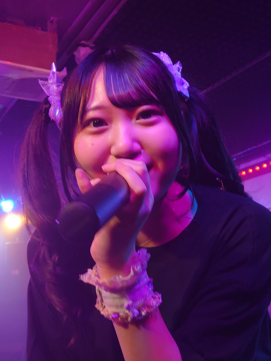 ⭐プリンセスは眠らないっ！⭐
〜大感謝祭スペシャルライブ〜
2025年12月29日/月曜日
東京都〜池袋Lavis

〜華田姫叶さん〜

串カツ50本食べられる16歳の華田さん
2026年1月11日には新宿ナインスパイスで生誕祭が開催されます

#プリンセスは眠らない
#プリねむ
#華田姫叶
#ひめかにゃんにゃん