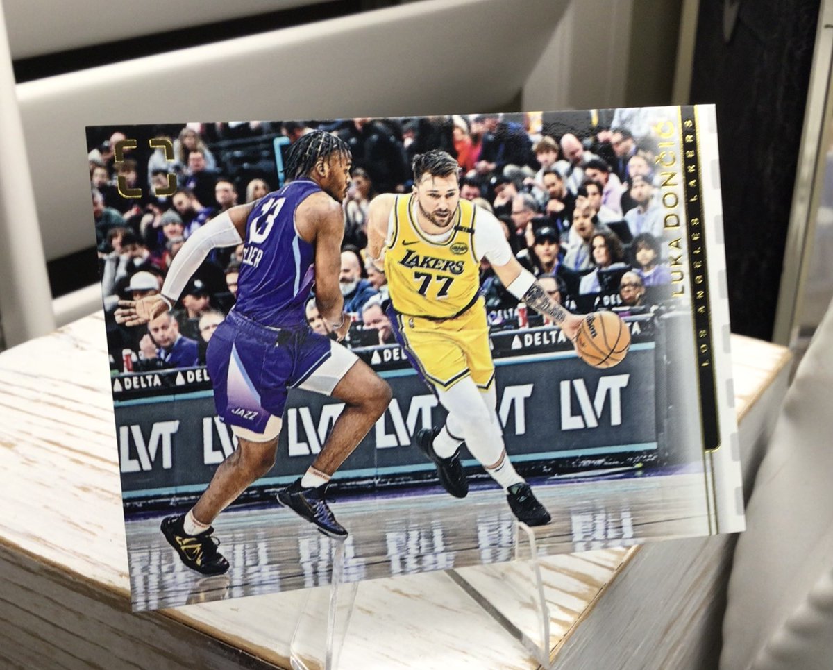 du47222292's tweet image. Last giveaway: Panini 1st Year Luka Doncic 
#GIVEAWAY #Lakers 
Repost + Like + Comment
Can he win the Lakers a title?