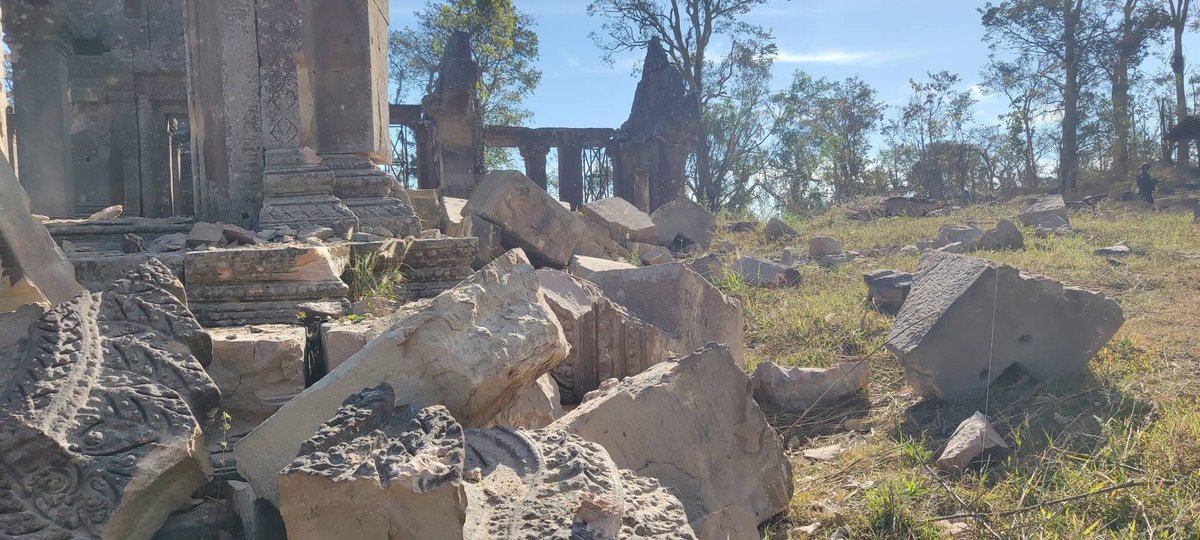 ekchhuon's tweet photo. Thailand 🇹🇭 destroyed Preah Vihear Temple claiming it was a threat.

If they had a functioning brain, they’d see it differently. This is a @UNESCO World Heritage site visited by thousands of int’l tourists annually. Everything there is security infra: personnel, police stations, offices, first aid teams, construction crews, safeguards, protecting tourists from around the world, including Thais. 

If there’s military presence, it’s an extra security layer, it’s standard border security, an additional safeguard under @UNESCO oversight. They know what they’re doing. They’re not stupid!

This is cultural genocide, war crimes, deliberate destruction of humanity’s shared heritage! Thailand must pay for these crimes.
